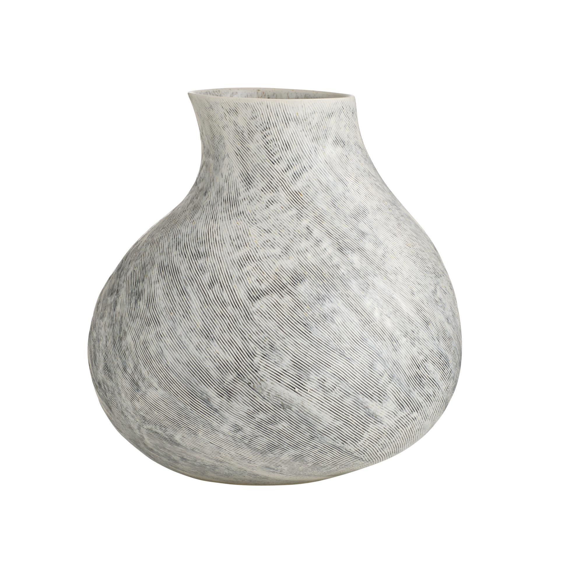 AVE13 - Irelia Vase - Ice Reactive, Porcelain