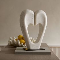 ASC43 Marlowe Sculpture Enviormental View 1