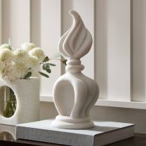 ASC44 Marilyn Sculpture Enviormental View 1