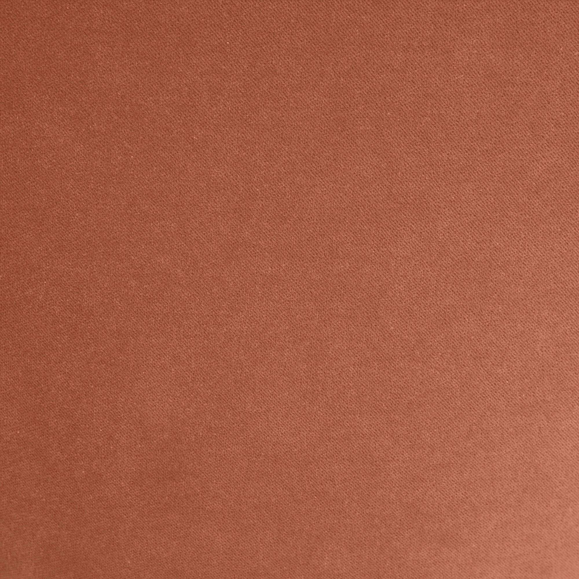Clay Wells Performance Velvet
