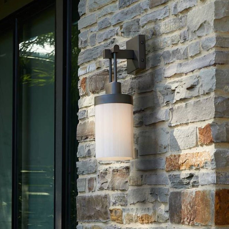 Everest Outdoor Wall Sconce