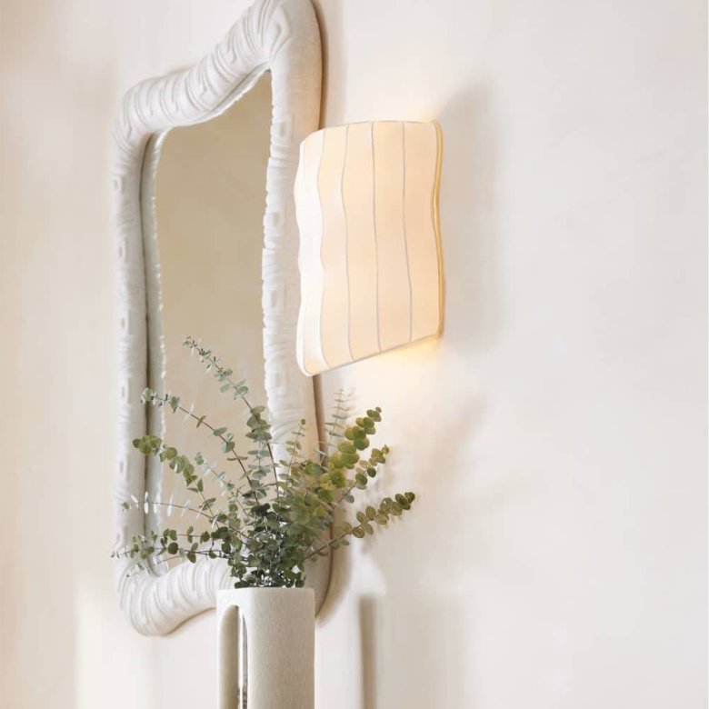 Famoso Wall Sconce