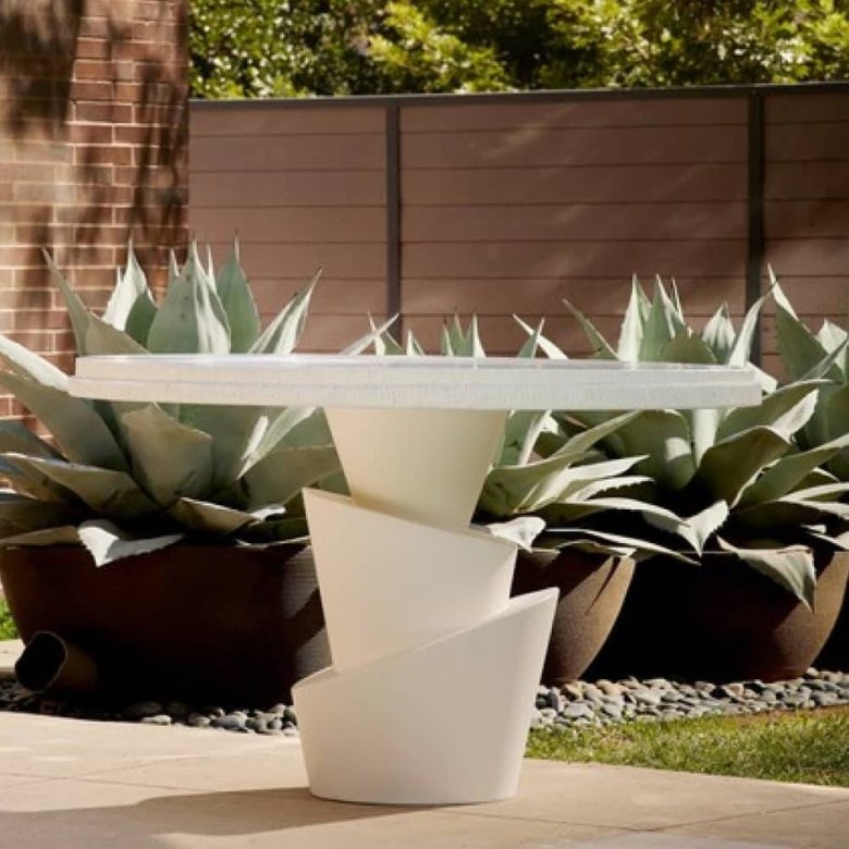 Figueroa Outdoor Entry Table