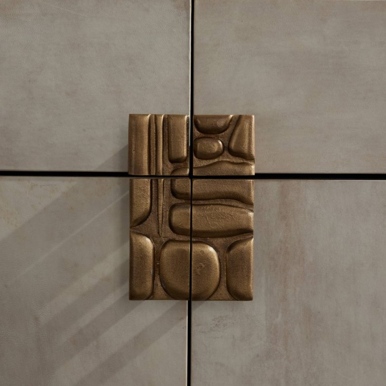 Braelyn Credenza