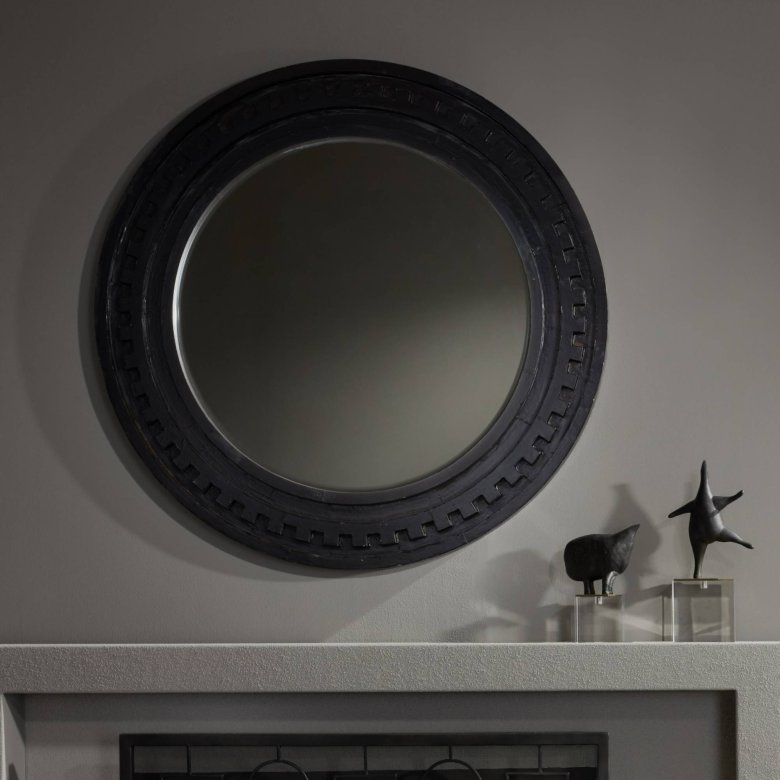 Yaretzi Mirror
