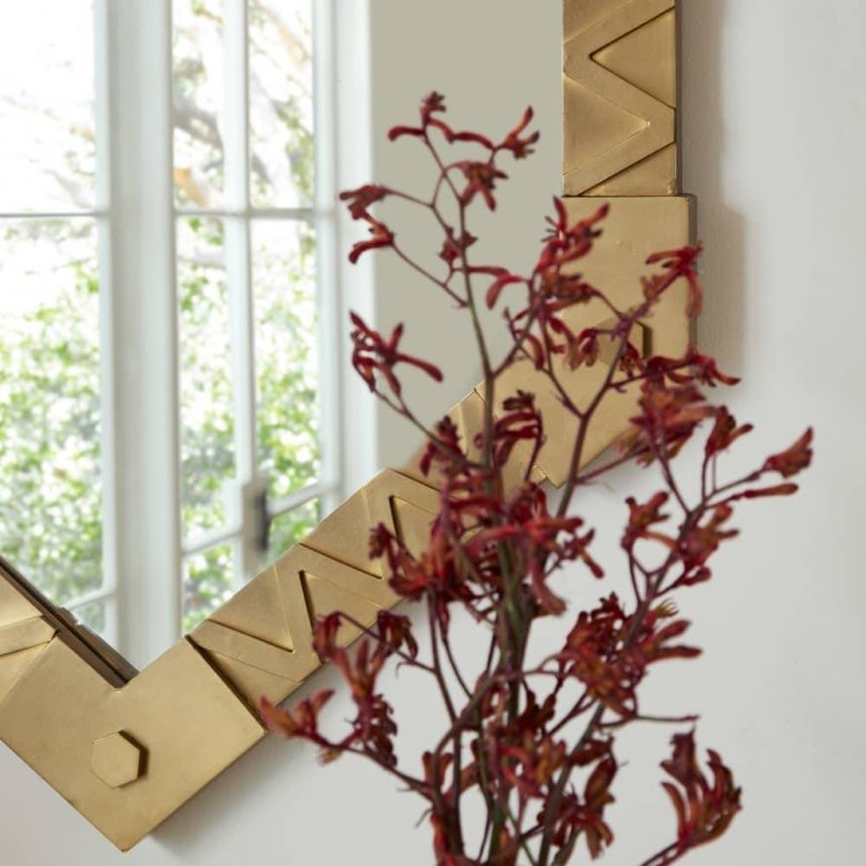 Holt Mirror