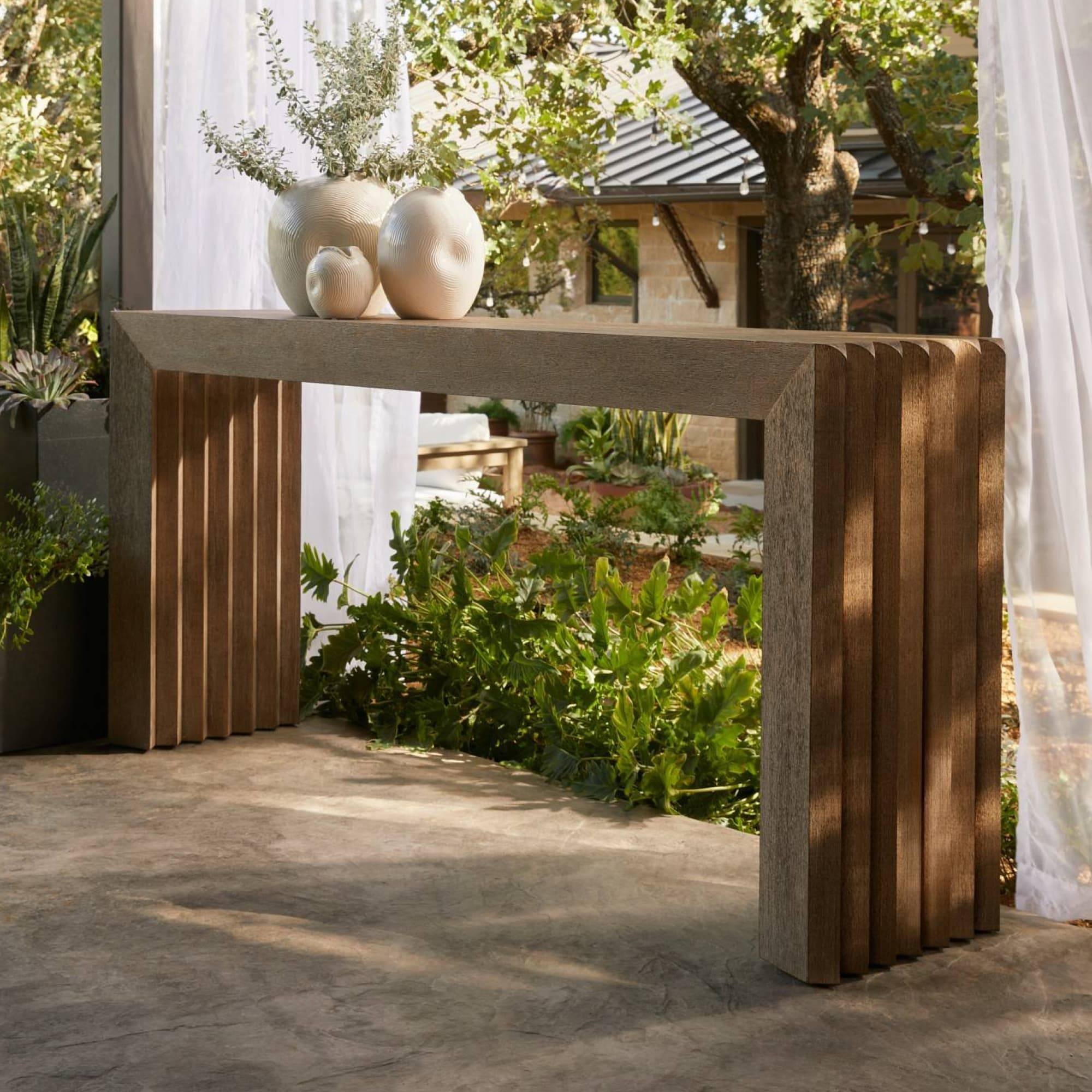 Delano Outdoor Console