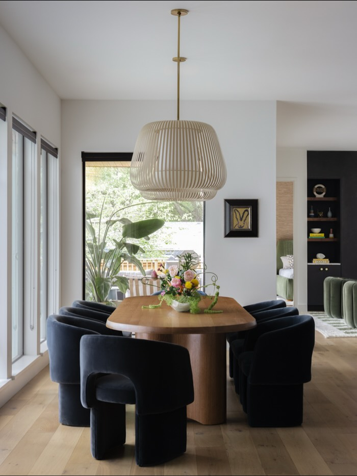 27 Dining Room Lighting Ideas to Master Scale, Silhouette, and Mood