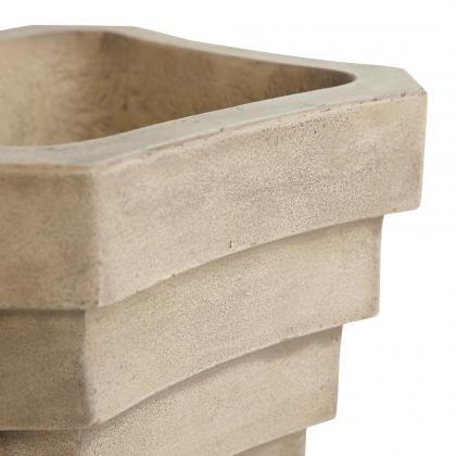 DC5001 Cantilever Small Planter Side View